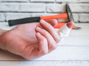 How to Handle a Finger Injury: A Comprehensive Guide