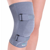 Knee Cap With Rigid Hinge